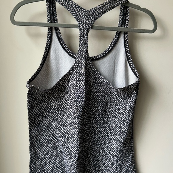 Lululemon racerback tank in size 10 - Picture 3 of 5